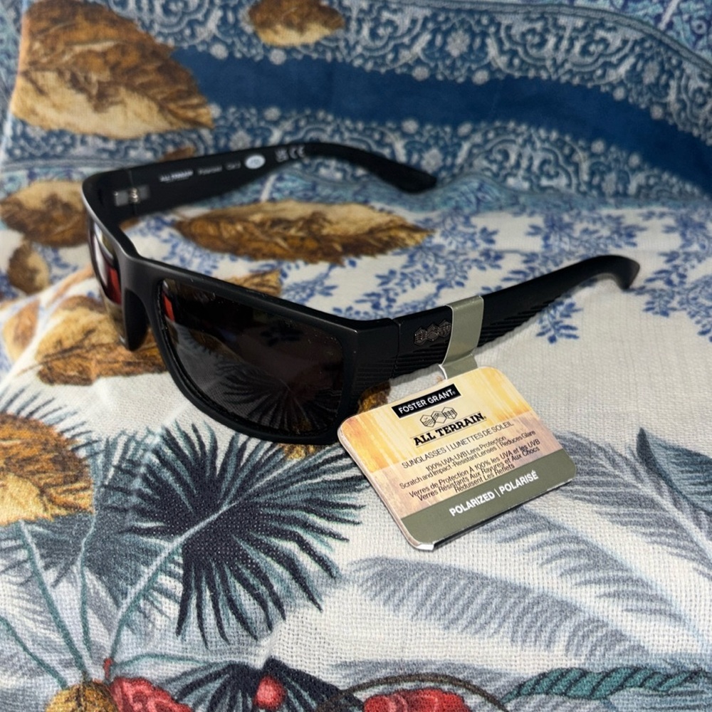NWT Foster Grant Men’s Sunglasses - All Terrain Polarized